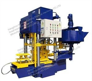 S'utilitza la màquina formadora de rotlles