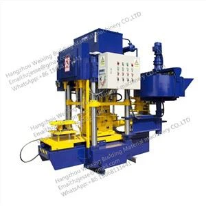 Petita línia de producció per a teules de ciment